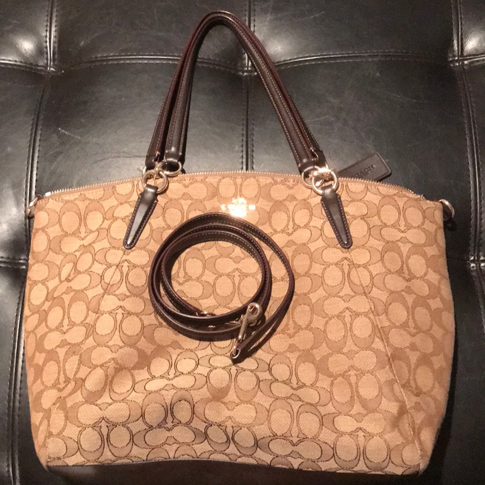 Coach shoulder bag.
